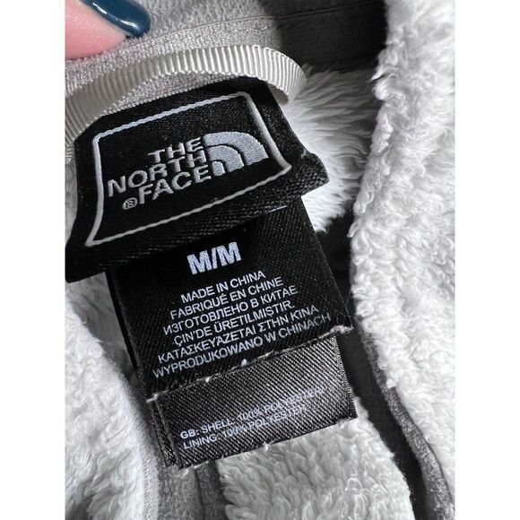 The North Face white jacket EUC - Picture 3 of 3